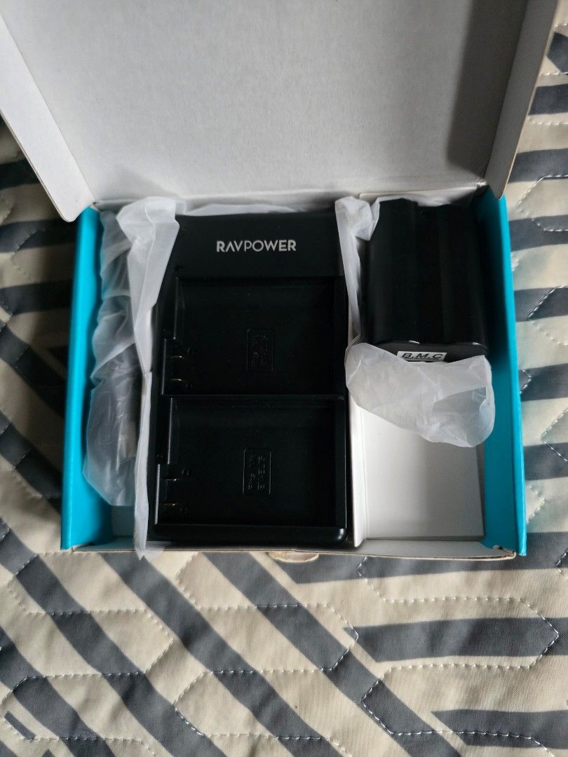 Nikon Battery and dual chargers62863064148865111