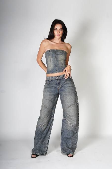 (ONHAND AUTHENTIC) REVICE DENIM The Jet Jean & Liv Top Maong USA SOLD AS SET ONLY (Category: Sets or Coordinates) located in Manila. Submitted by shiee (Listing ID 1369706964, Image 1). Description: SOLD AS SET NEVER BEEN USED Still nego.