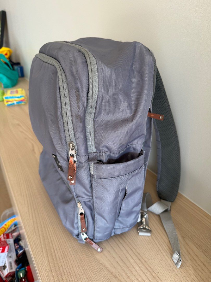 ORIGINAL BEBEAR BACKPACK IN GRAY (Category: Diaper Bags & Wetbags) located in San Juan City. Submitted by clever_chic (Listing ID 1369758048, Image 2). Description: Original BEBEAR diaper backpack bag Gray color Pre-loved and very happy with this bag Well worth it Original brand new sells for P2799 Pre-loved for P1500 only Contact 0917-6203287.
