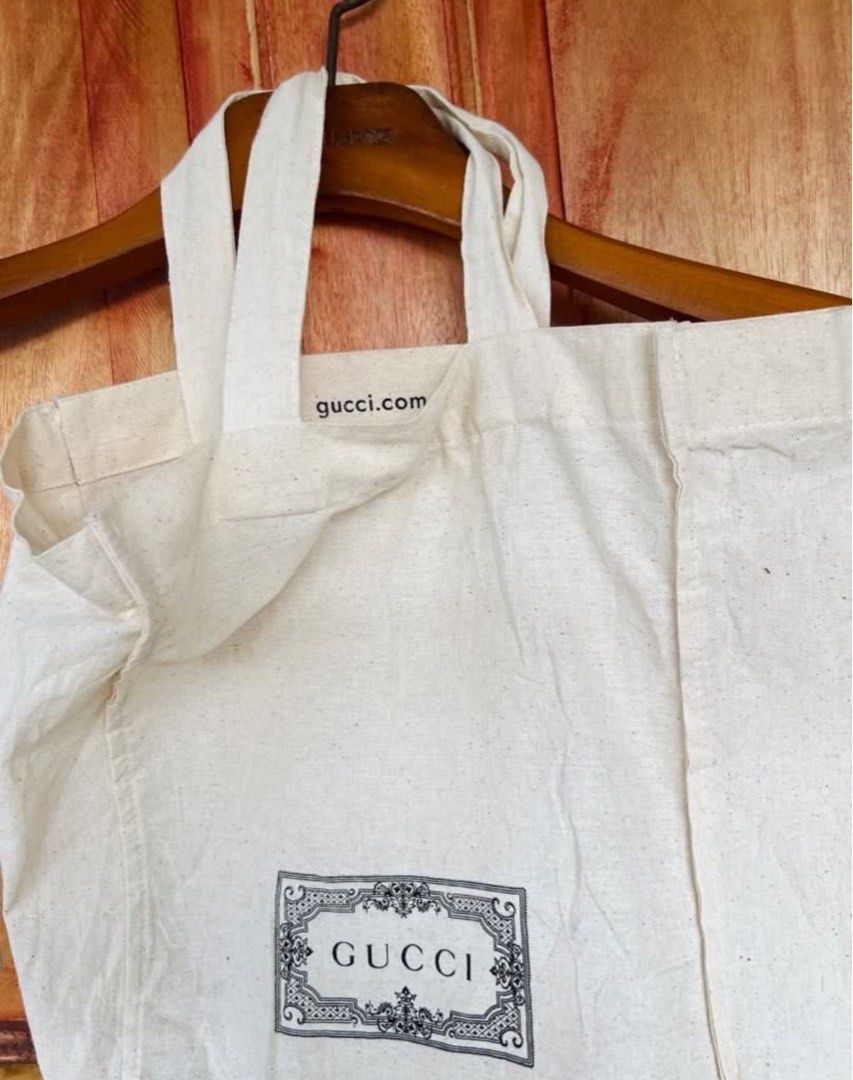 Original Gucci Canvas Shopping Bag (Category: Luxury Bags & Wallets) located in General Santos City (Dadiangas). Submitted by toysville888 (Listing ID 1369699301, Image 2). Description: NO FLAWS ‼️✅ PLEASE READ FIRST ✅ i do combine shipment to save on shipping cost.. 🕹️ 90 lng po sf from here sa mindanao, (kung may ISSUE kayo sa shipping fee,hanap po ibang seller 🕹️ i do COMBINE SHIPMENT to SAVE on SHIPPING COST at min. of 0.5 kilo in excess, p