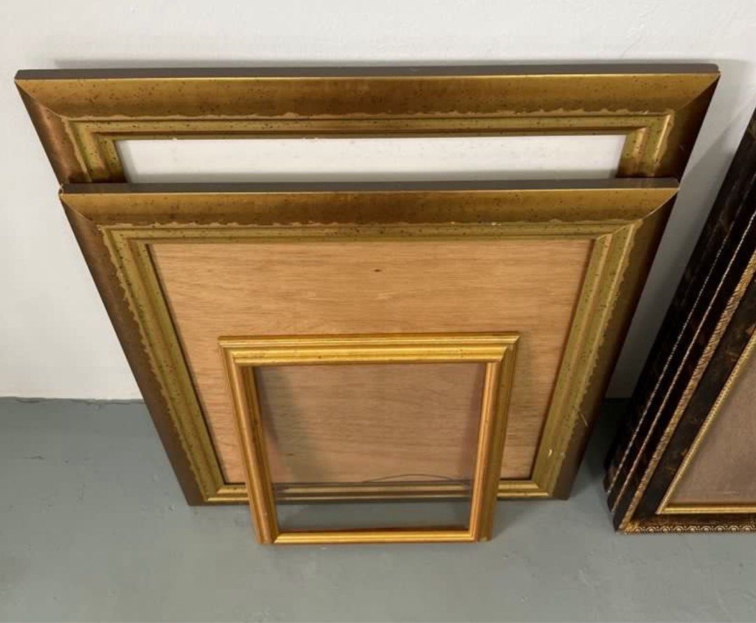 Picture frame64885318233986112