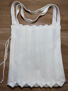 (Category: ) located in . Submitted by fnm_closet (Listing ID 1369859459, Image 1). Description: .