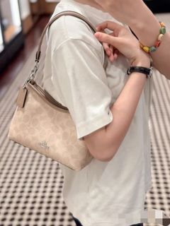 （分類：）位於 。 由 you_deserve_it 提交（商品編號 1369695720，圖片 1）。簡介： 。