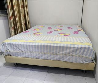 (Category: ) located in . Submitted by Yhlbox.sg (Listing ID 1369717939, Image 1). Description: .