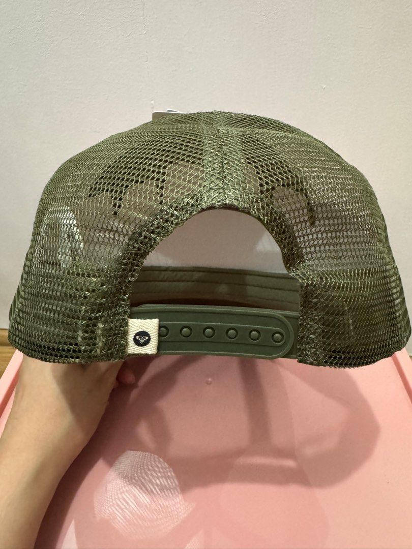Roxy Cap (Category: Caps & Hats) located in Bacoor. Submitted by reesedrich (Listing ID 1369764337, Image 2). Description: Roxy Cap Green Brand new Original Size: OSFM 1 item left Price: 1,000php Gcash or BPI Add shipping fee #CAprelovedcloset #Prelovedandbrandnewitems #roxyphilippines #roxyph #roxycap.