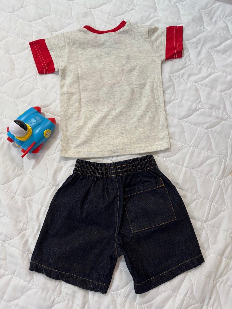 Short & Shirt Set (Sesame Brand) (Category: Babies & Kids Fashion) located in Talisay. Submitted by retrobags (Listing ID 1369760382, Image 2). Description: Like new pa po, once lang use ni baby. Can fit 12-18 mos..