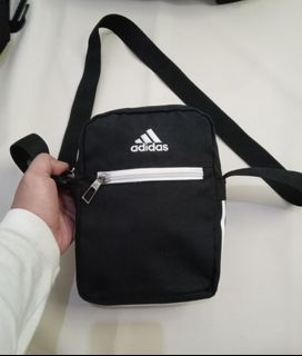 (Kategori: ) berada di . Dikirim oleh cekposthrift (ID iklan 1369702894, Gambar 1). Deskripsi: .