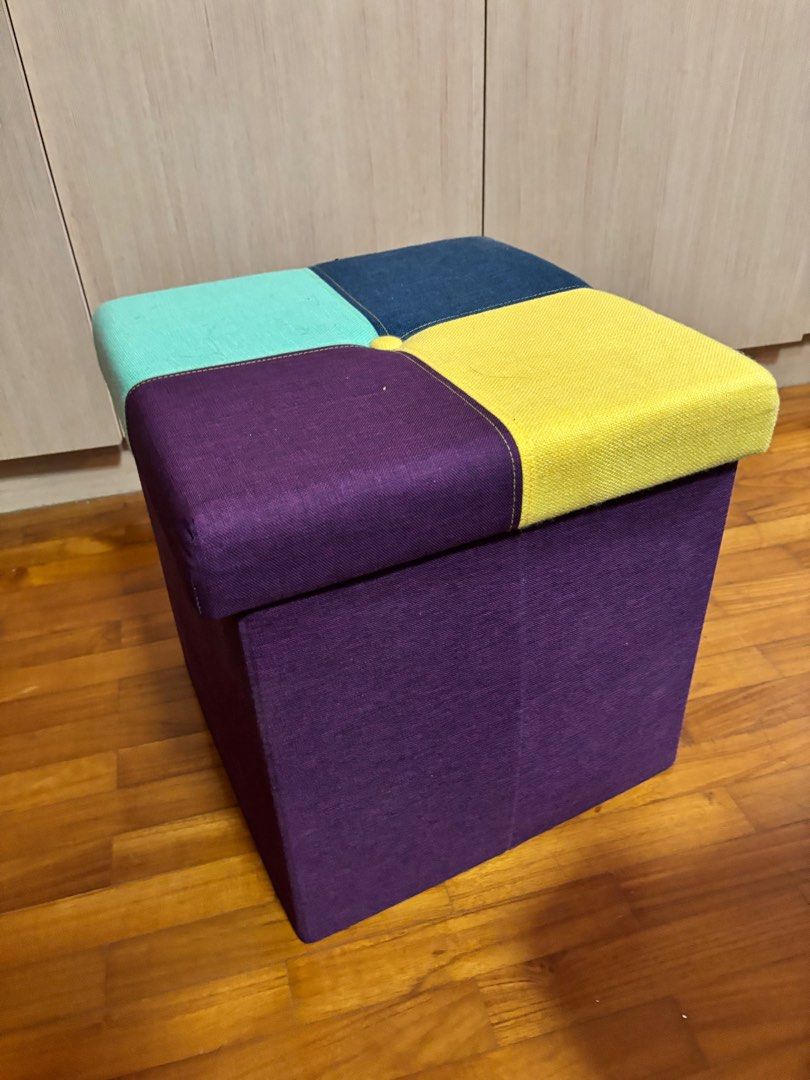 Storage boxes (Category: Storage Boxes & Baskets) located in Singapore. Submitted by dndisantos13 (Listing ID 1369743086, Image 2). Description: 2 storage boxes $8 for both.