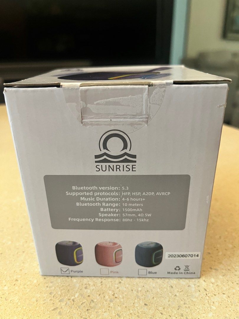 Sunrise Bluetooth Speaker SR-SP5W Purple (Category: Soundbars, Speakers & Amplifiers) located in Singapore. Submitted by issa1995 (Listing ID 1369734159, Image 2). Description: .