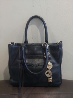 (Kategori: ) berada di . Dikirim oleh biyan_prelovedbag (ID iklan 1369747698, Gambar 1). Deskripsi: .
