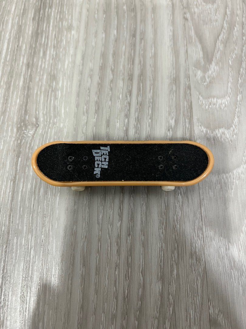 Tech Deck (Category: Kids Toys) located in Singapore. Submitted by 9head (Listing ID 1369861013, Image 2). Description: .