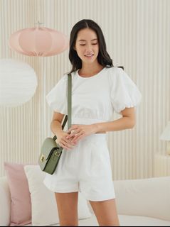 (Category: ) located in . Submitted by outfits (Listing ID 1369823106, Image 1). Description: .