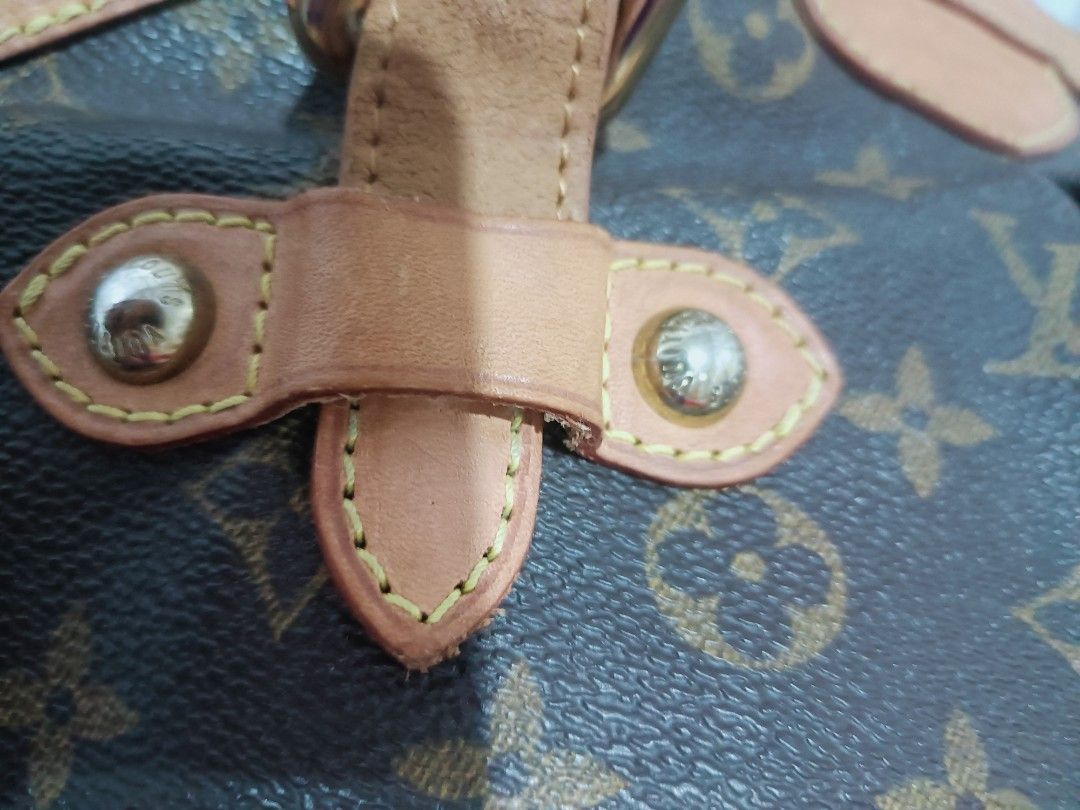 Tivoli shoulder bag (Category: Luxury Bags & Wallets) located in Davao. Submitted by analiedazo07211 (Listing ID 1369708057, Image 3). Description: Tivoli shoulder bag pm sa complete details ready to ship.