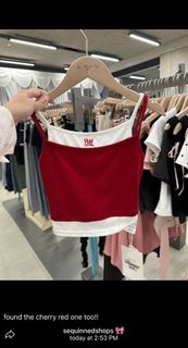 (Category: ) located in . Submitted by wardrobemess (Listing ID 1369788130, Image 1). Description: .