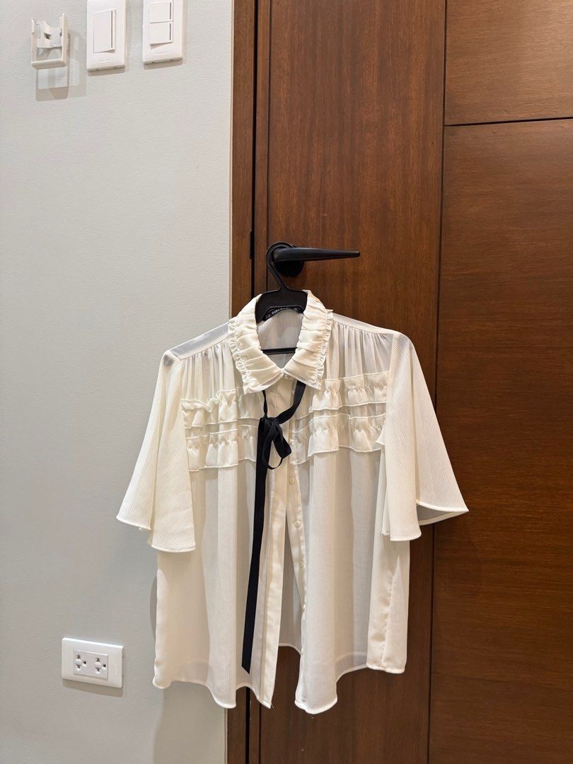 Zara Ribbon Button Down (Category: Blouses) located in Makati City. Submitted by lexyu (Listing ID 1369824161, Image 1). Description: Super nice, rarely used. HQ.