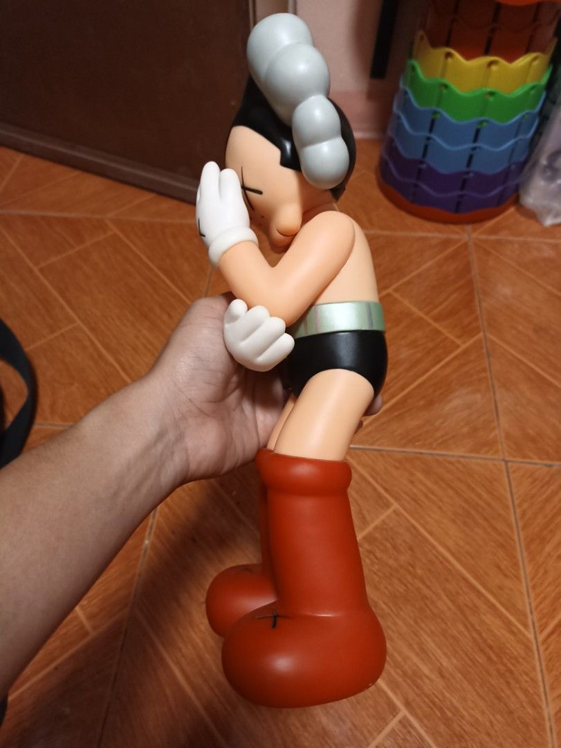 Astro boy toy (Category: Figurines & Statues) located in Quezon City. Submitted by 511flips (Listing ID 1369895424, Image 3). Description: Pm for more info As is what u see is what u get Hard rubber material 12 inches tall Signs of usage Lumina mall imus cavite meetup.