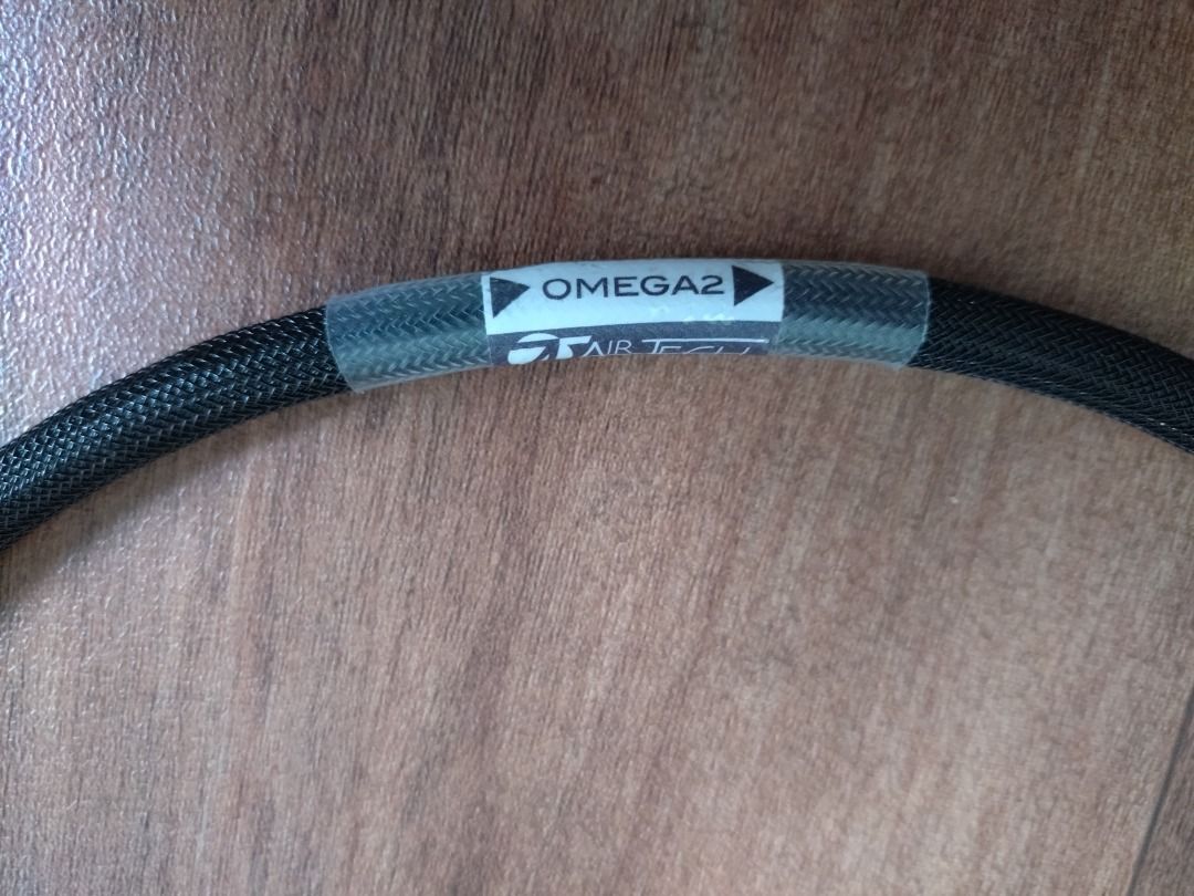 Audio Analogue Airtech Omega2 Digital Coaxial Cable 1.2m (Category: Other Audio Equipment) located in Singapore. Submitted by wmania (Listing ID 1370015929, Image 2). Description: .