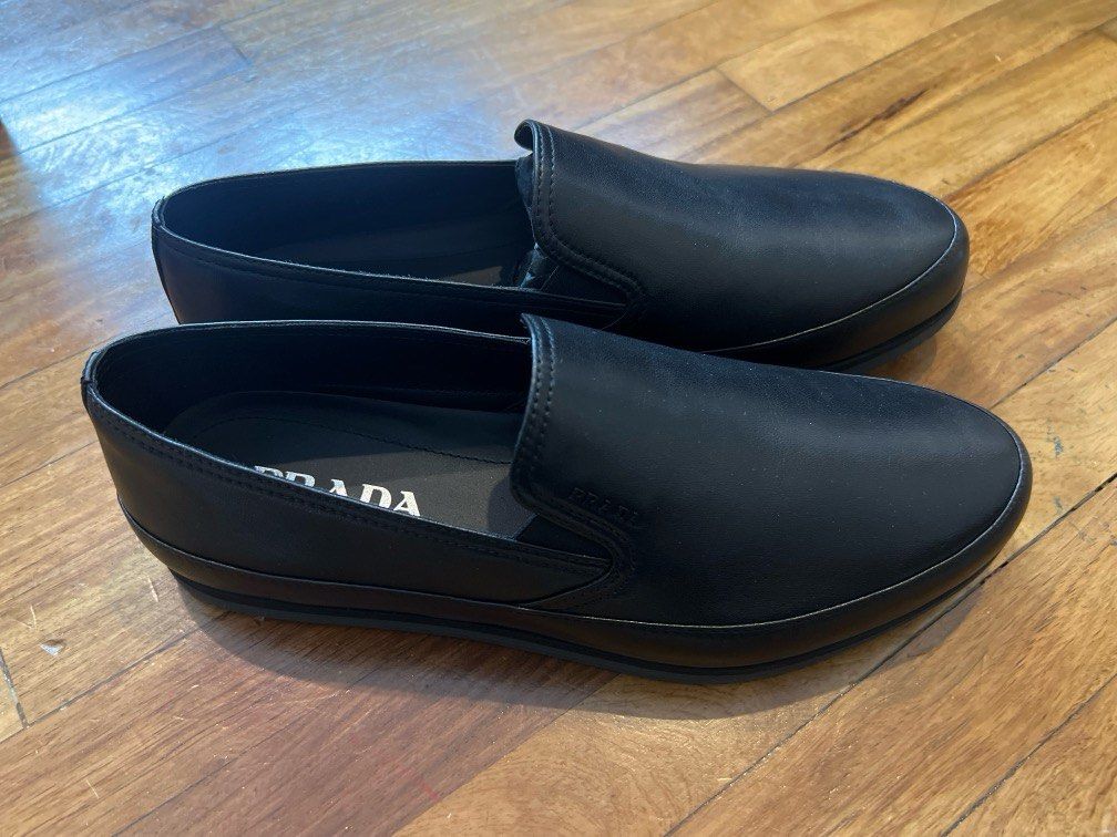 Authentic Men’s PRADA loafers Sz. 8.5 (Category: Casual Shoes) located in Makati City. Submitted by cconate (Listing ID 1370043843, Image 3). Description: Prada Men’s Shoes Nero US Sz 8.5 Nappa Sport B .
