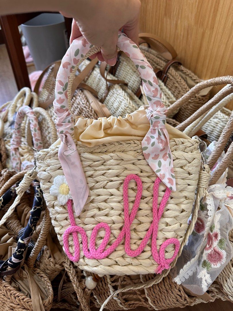 Beach Bag 7 - Sling Cream Pink (Category: Beach Bags) located in Manila. Submitted by hellokittyclosettt (Listing ID 1369974060, Image 1). Description: Large Capacity beach bag with FREE FREE FREE twilly/ribbon and bag charm (will be given randomly depends on availability).