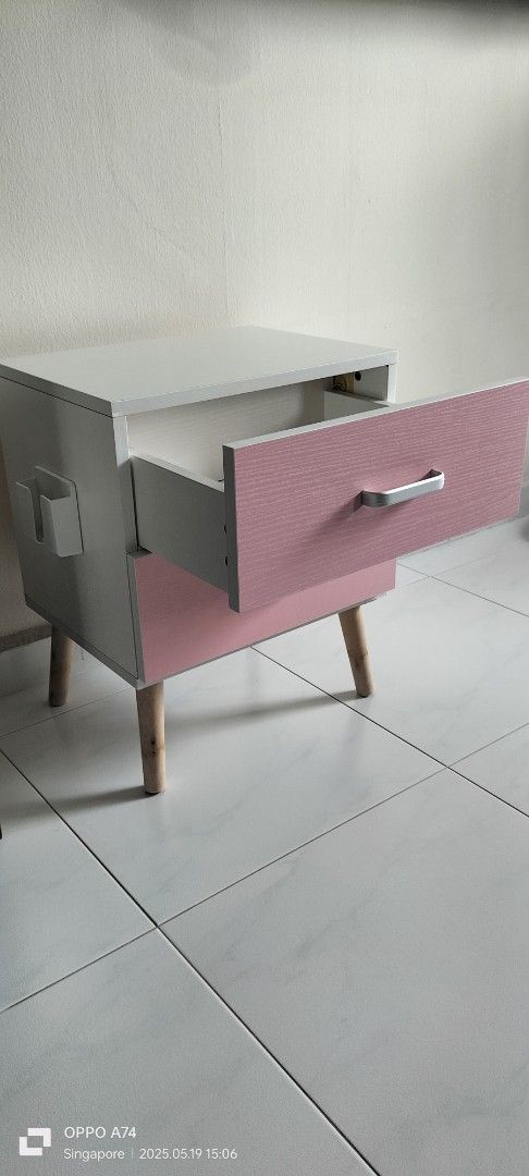 Bed Side Table65075101875587112