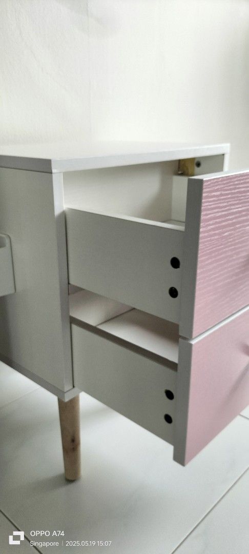 Bed Side Table65075101875587115