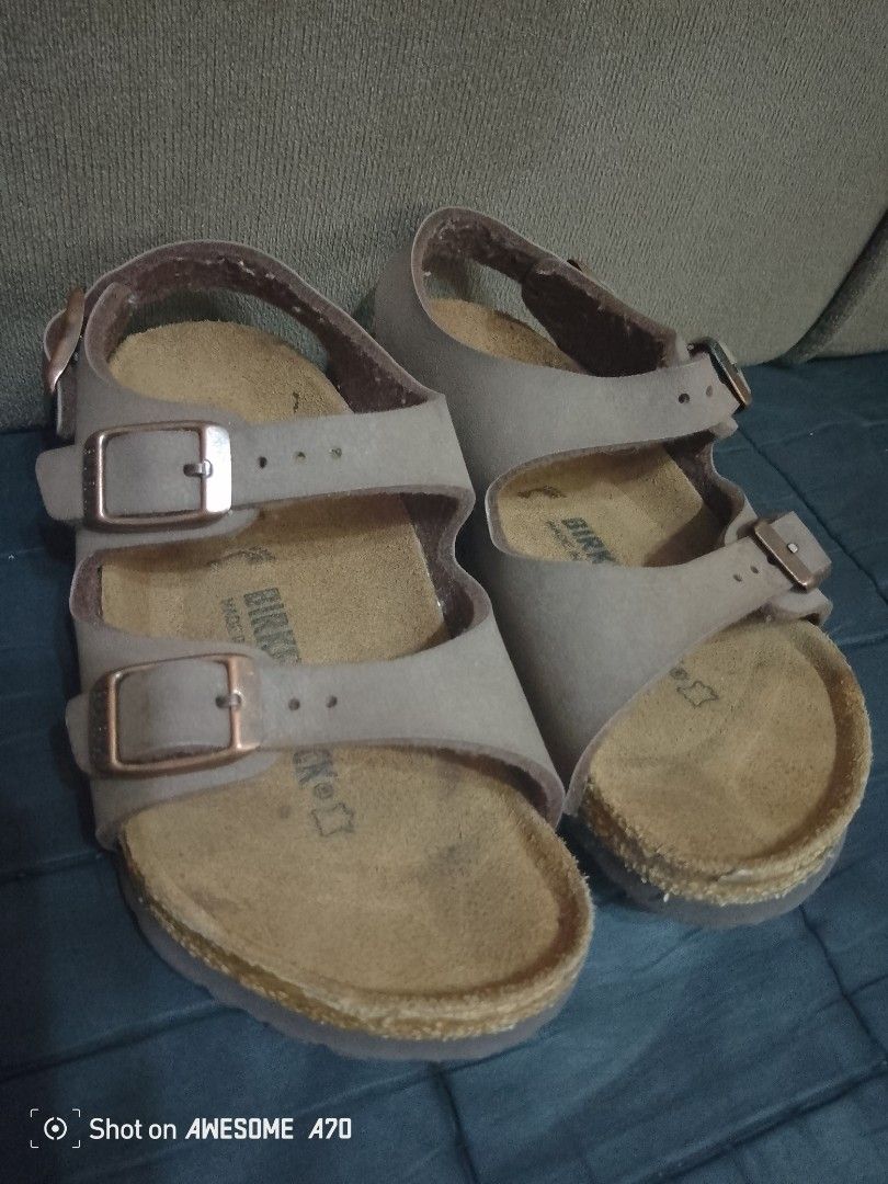 Birkenstock Milano(legit) (Category: Babies & Kids Fashion) located in Muntinlupa City. Submitted by rmn_b. (Listing ID 1369883163, Image 2). Description: presentable used but not abuse hnd laspag negotiable....
