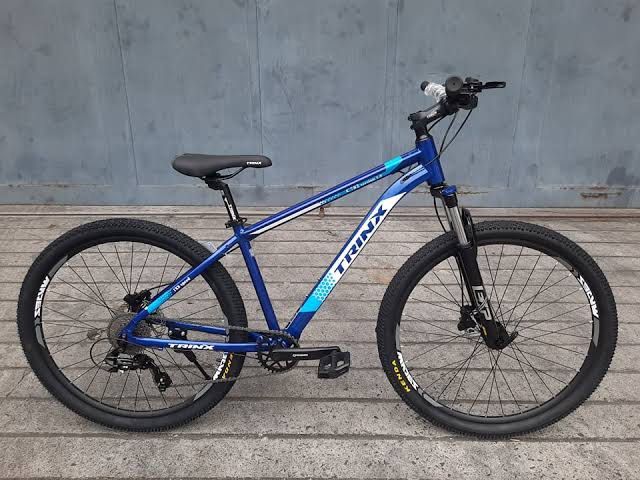 BRAND NEW 2022 TRINX C782 Version 2.8 (2X8 SPD) (Category: Bicycles) located in Pasig City. Submitted by lizredclosetph (Listing ID 1369968285, Image 1). Description: BRAND NEW 2022 TRINX C782 Version 2.8 (2X8 SPD) ———— SPECS Model: Trinx 2022 C782 Version 2.8 (2x8Speed) Specification: Frame: Trinx Alloy Special Shaped Tubes Shifter: Shimano FD: Ltwoo RD: Shimano Tourney Fork: Lock-Out Suspension Fork Brake: RSX Hydraulic Disc Brake Crankset: Pro
