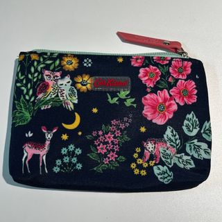 （分類：）位於 。 由 skaska 提交（商品編號 1369996524，圖片 1）。簡介： 。