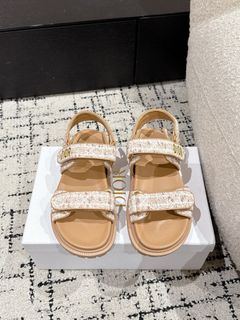 (Category: ) located in . Submitted by shoes_locker (Listing ID 1369988275, Image 1). Description: .