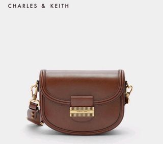 (Category: ) located in . Submitted by jl_trends (Listing ID 1370019627, Image 1). Description: .