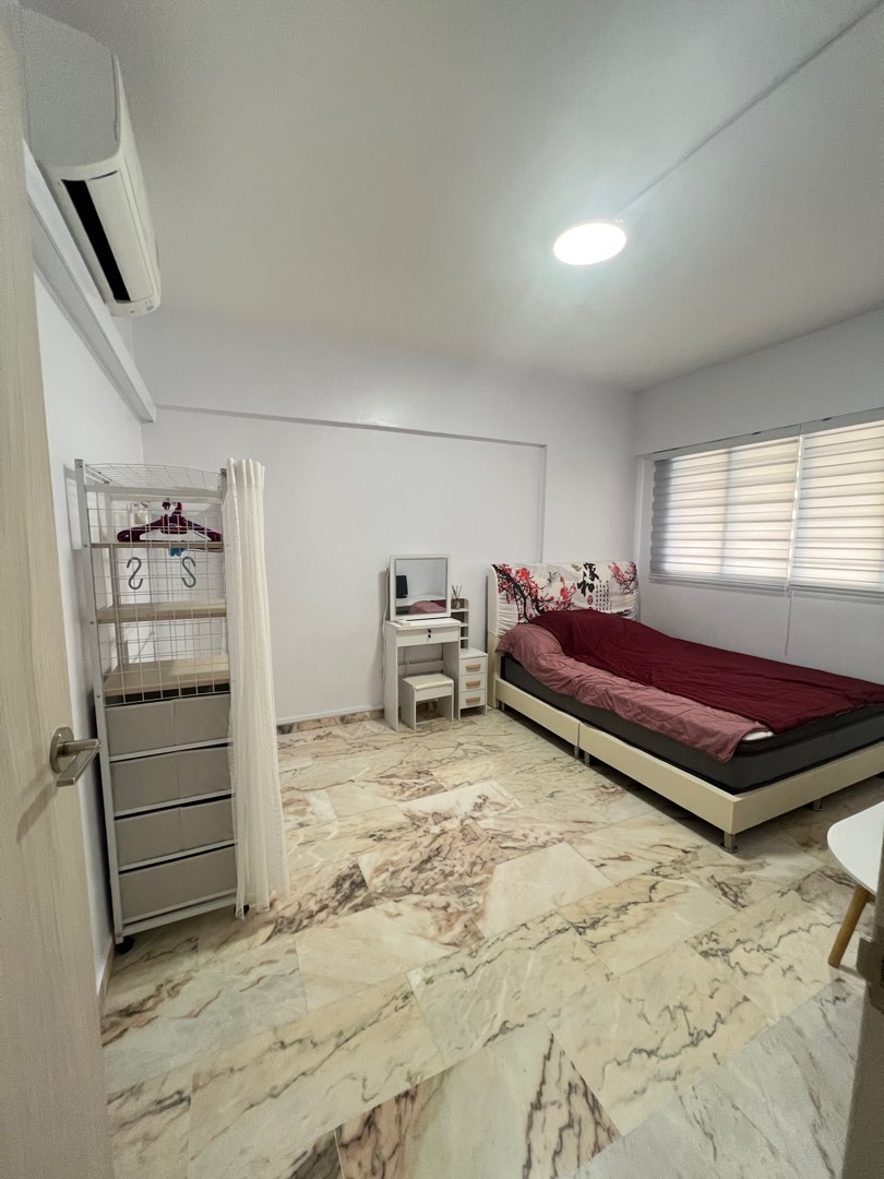 (Category: ) located in . Submitted by 7ulial1m (Listing ID 1369011886, Image 1). Description: .