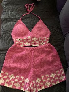 (Category: ) located in . Submitted by oopssallcloset (Listing ID 1369920665, Image 1). Description: .