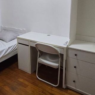(Category: ) located in . Submitted by 2dollarssale (Listing ID 1369961808, Image 1). Description: .