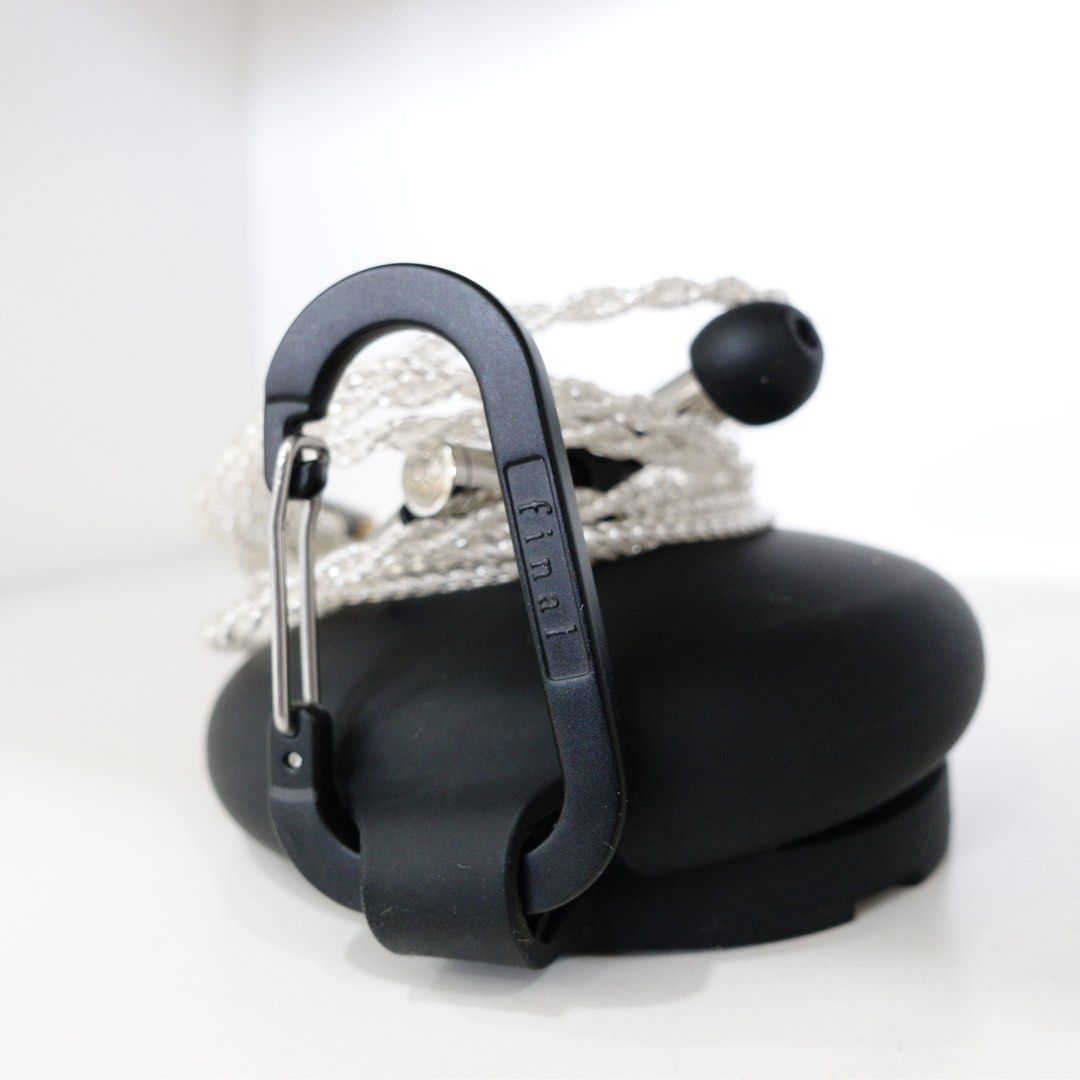 Final Audio E5000 (Category: Earphones) located in Kota Kinabalu. Submitted by nothingname (Listing ID 1369981759, Image 1). Description: if you looking for rumbling bass, bass hit to your soul,sub bass to your heart, bass fatigue till ICU this might be you perfect option. really good with electric music, and my go usually Daft Punk, Alex Lustig, Disclosure, Eartheater, Oneohtrix Point Never. I even used this to listen indie song where they have 