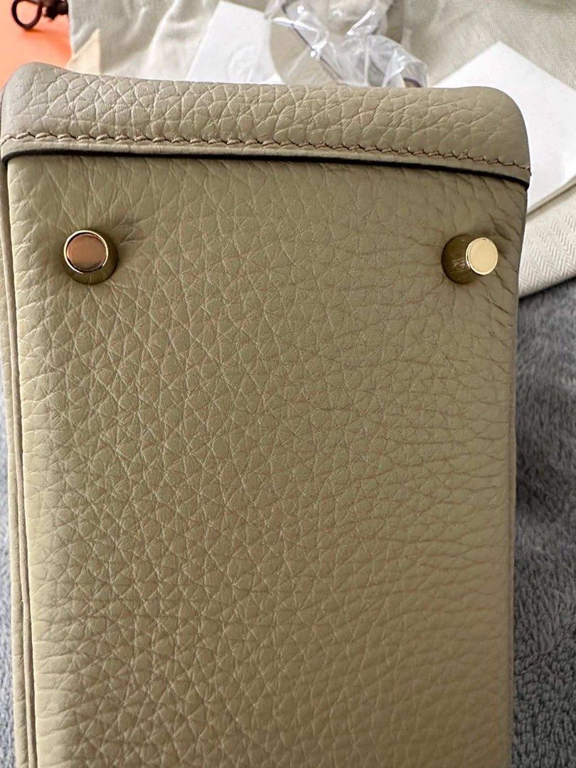 Hermes Mini Lindy Beige Marfa Stamp W (Category: Luxury Bags & Wallets) located in Cainta. Submitted by maribei (Listing ID 1369918947, Image 2). Description: Used Once Film intact on hardware Complete inclusions: box, dustbag, receipt Stamp W RFS: will change color.