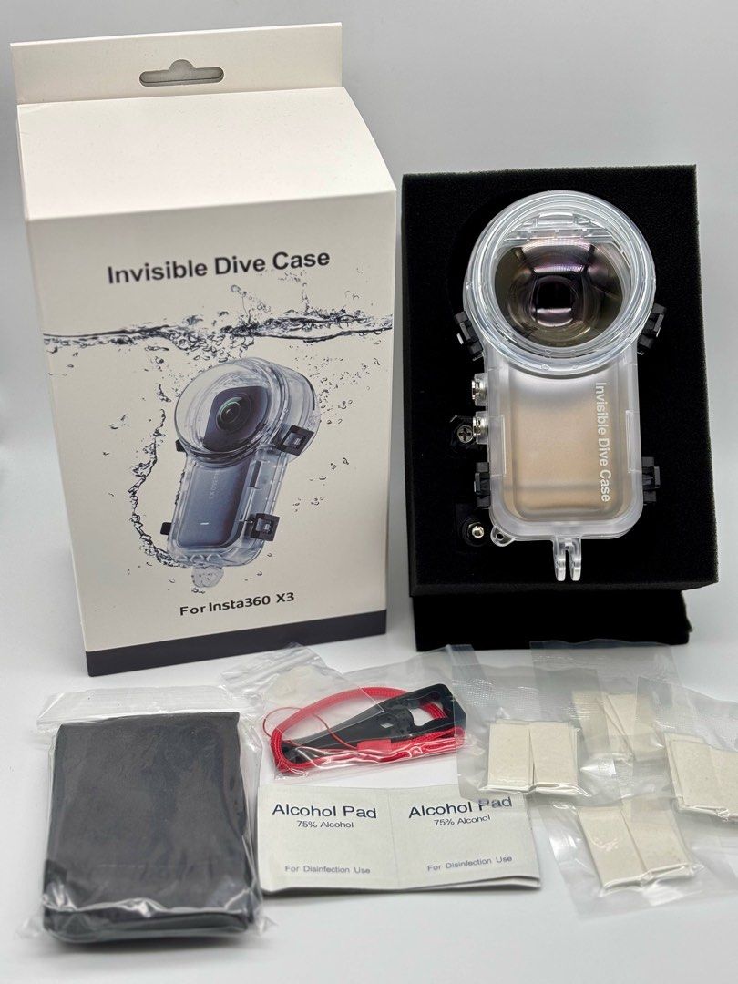 INSTA360 X3 INVISIBLE DIVE CASE (Category: Camera Bags & Carriers) located in Makati City. Submitted by jc.cuerdo (Listing ID 1370042871, Image 2). Description: INSTA360 X3 INVISIBLE DIVE CASE Note: Secure the Invisible Dive Case tightly with the screw when mounting on the Invisible Selfie Stick. Keep them in a straight line to prevent the Invisible Selfie Stick being visible in the footage. Compatibility: INSTA360 X3 Completely invisible case wi