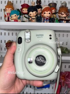 Instax Mini 11 - Sage Green