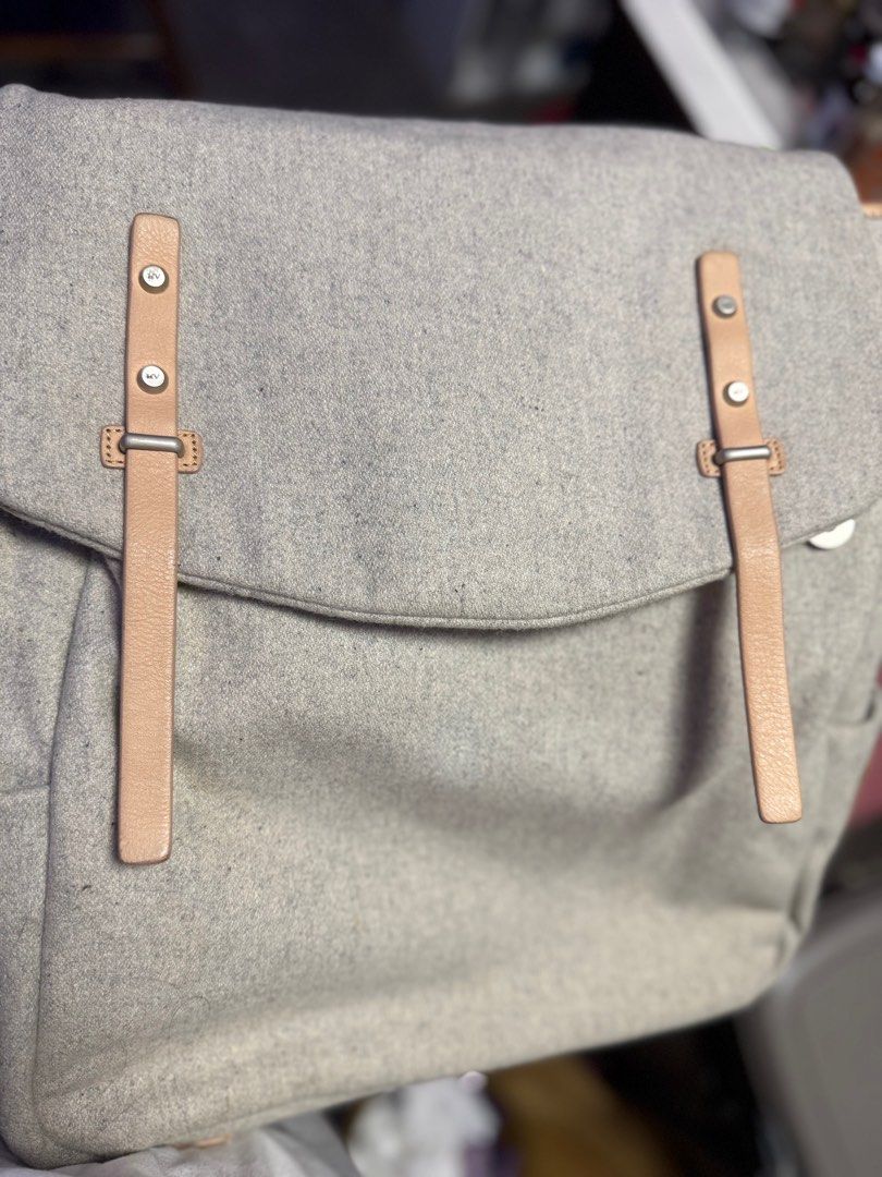 Large backpack laptop bag gray (Category: Backpacks) located in Quezon City. Submitted by kulotskiz (Listing ID 1369912985, Image 2). Description: Gray laptop bag Combination of leather and cloth Please see last pic for issue MVIO.