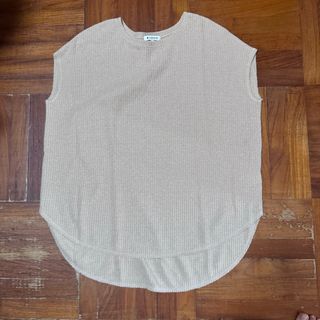 （分類：）位於 。 由 nicolebibibb 提交（商品編號 1369972978，圖片 1）。簡介： 。