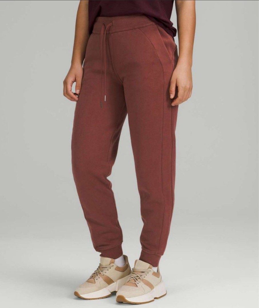 Lululemon - Scuba High Rise Jogger dot 2 (Category: Activewear) located in Malaybalay. Submitted by charmcee (Listing ID 1370016299, Image 1). Description: Lululemon - Scuba High Rise Jogger Smoky Red Size 2 Waistline 25-30 inches Length 38” Hem 4.5” Issue: Bleach stain as seen on the photos.