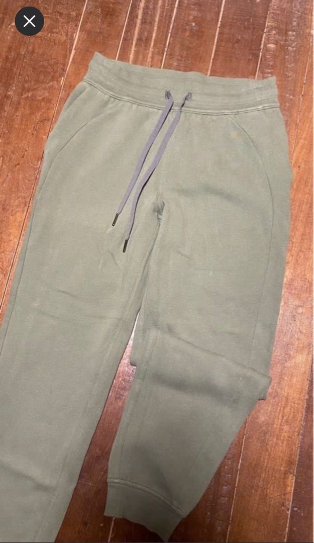 Lululemon Scuba High-Rise Jogger dot 6 (Category: Activewear) located in Malaybalay. Submitted by charmcee (Listing ID 1370018748, Image 3). Description: Lululemon Scuba High-Rise Jogger Waist 28 Length: 37”.