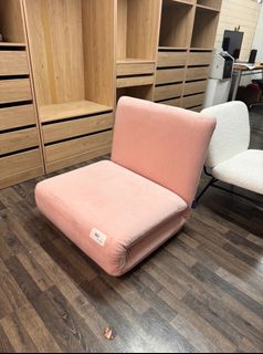(Category: ) located in . Submitted by priceworthfurniture (Listing ID 1370062278, Image 1). Description: .