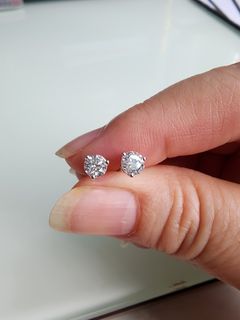 （分類：）位於 。 由 jaksiam 提交（商品編號 1369937940，圖片 1）。簡介： 。