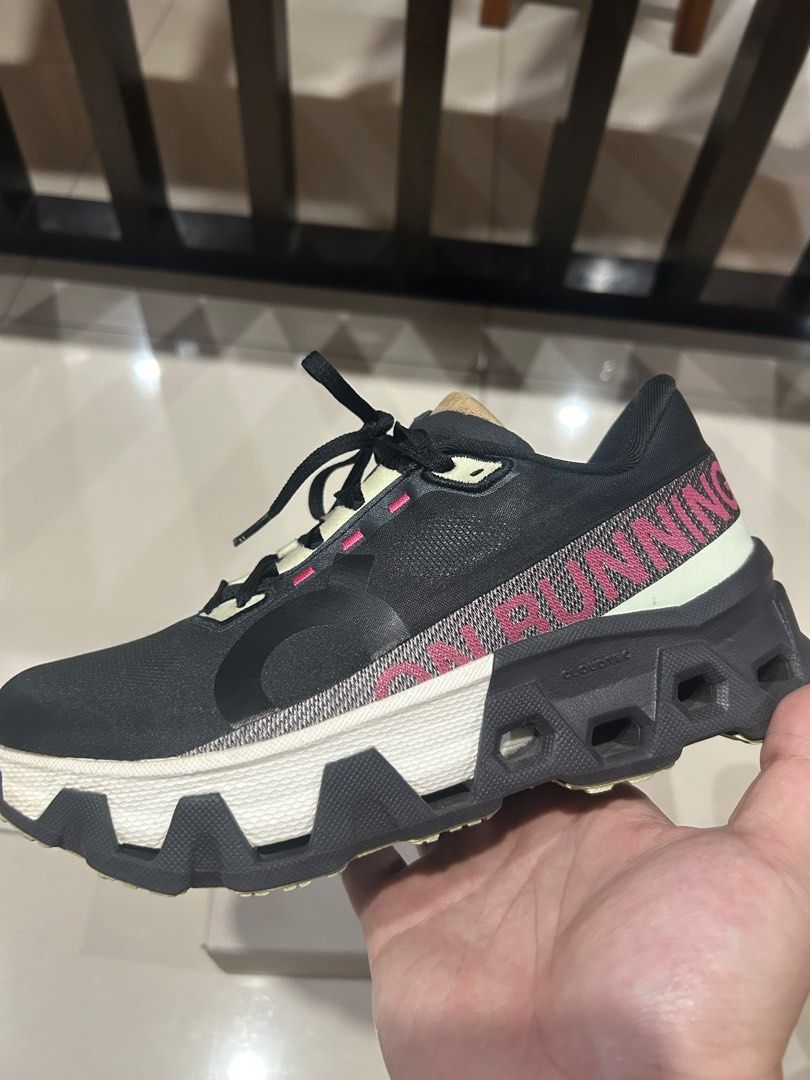 On Women’s Cloudmonster Hyper size 7.5W (Category: Sneakers) located in Manila. Submitted by dancco (Listing ID 1369947200, Image 2). Description: Complete with original box Black iron lima colorway Used only 3x, for casual walking Never used for running Insoles and tongue not faded No issues.