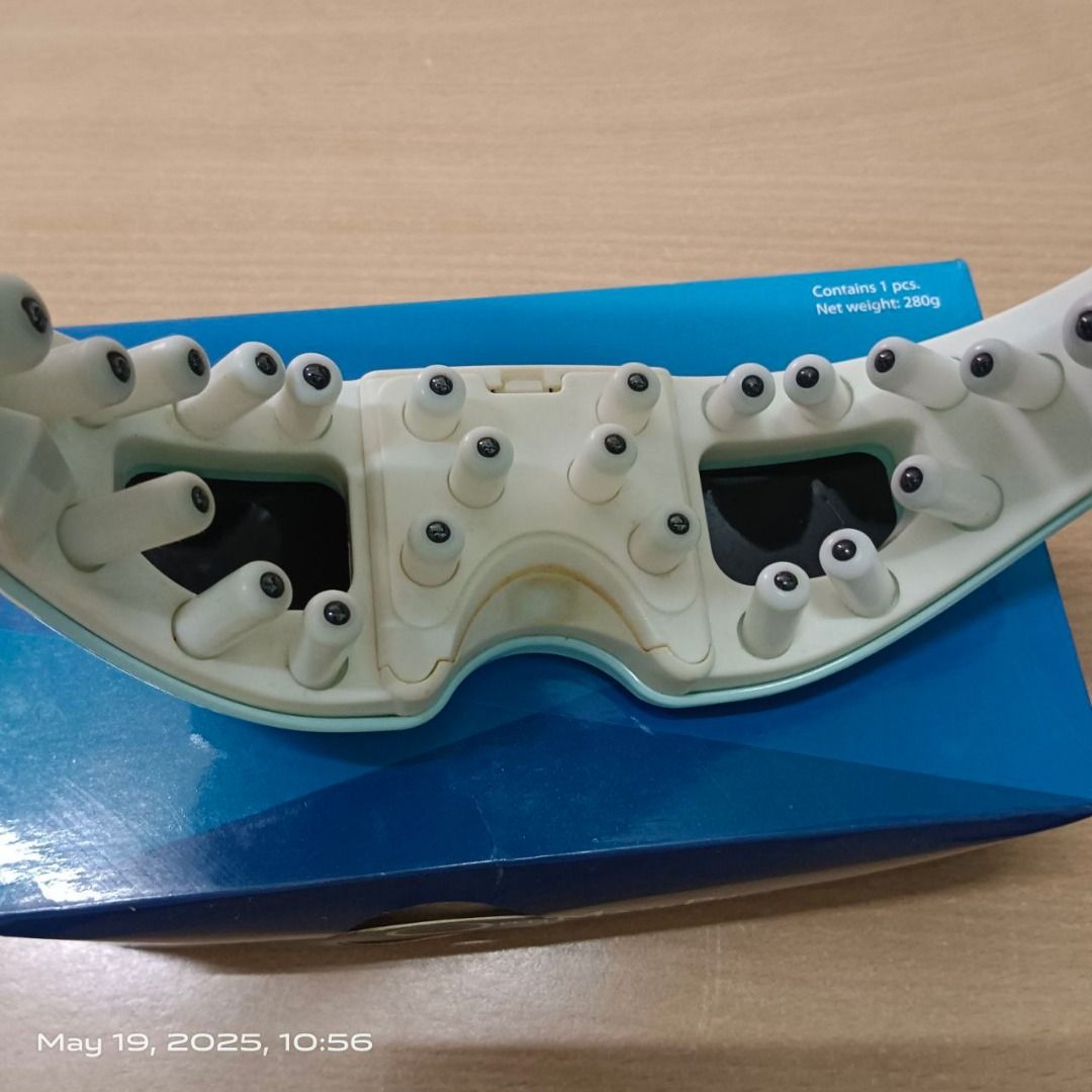 OptiMask Pro - Eye Massager (Category: Massage Devices) located in Quezon City. Submitted by marianodeclutter (Listing ID 1370004948, Image 2). Description: Working full, No issues Loc: quezon city, central avenue.