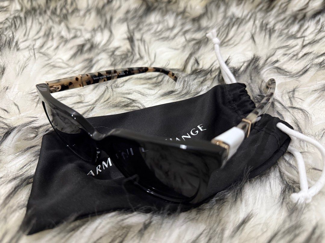 Original Kate Spade Glasses (Category: Sunglasses & Eyewear) located in San Juan City. Submitted by Charless129 (Listing ID 1370050129, Image 1). Description: Glasses is Kate Spade brand not Armani.
