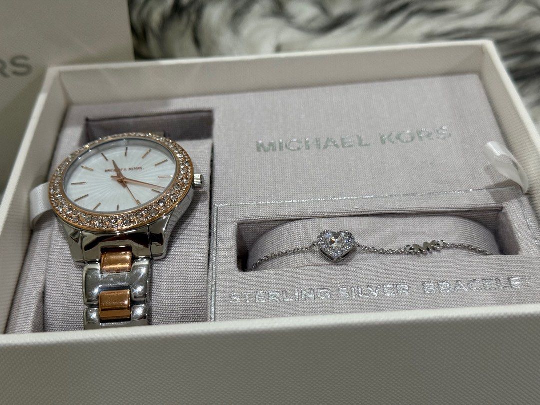 Original Michael Kors Watch & Bracelet (Category: Women's Watches) located in San Juan City. Submitted by Charless129 (Listing ID 1370049261, Image 2). Description: .