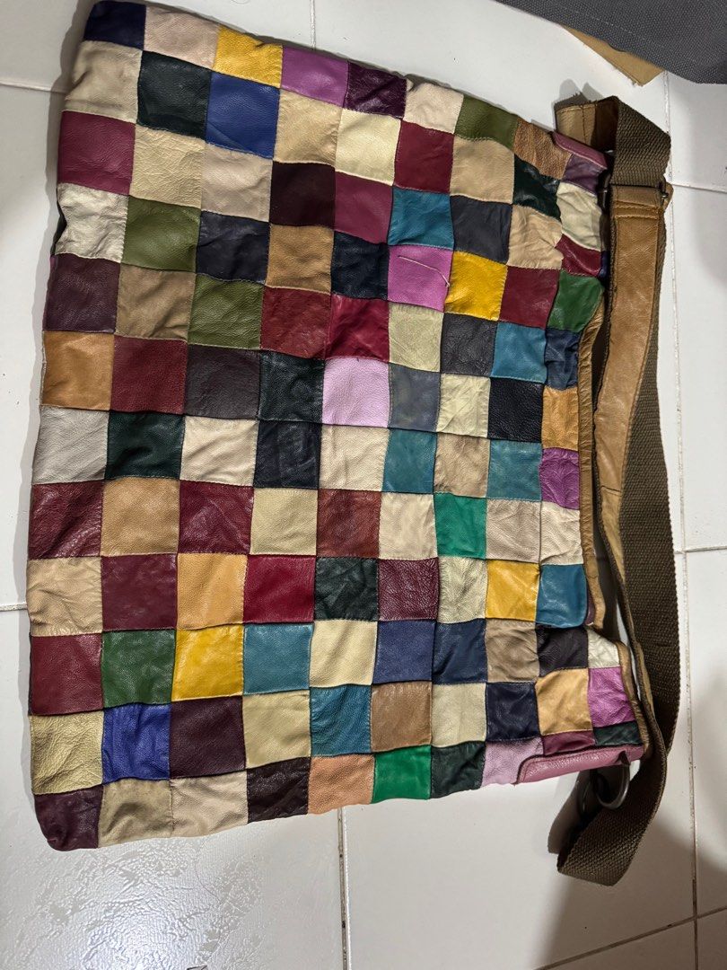 Patchwork leather bag (Category: Cross-body Bags) located in Petaling Jaya. Submitted by pakek (Listing ID 1370008040, Image 1). Description: .
