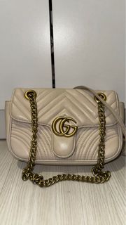 (Category: ) located in . Submitted by preloved_qz (Listing ID 1370006258, Image 1). Description: .