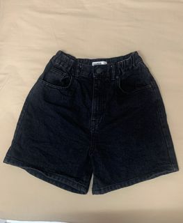 (Category: ) located in . Submitted by ilysmcd (Listing ID 1370043413, Image 1). Description: .